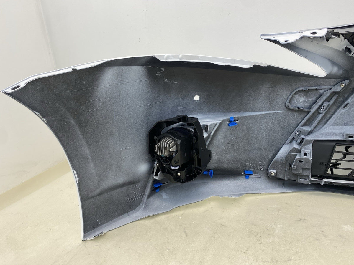 LEXUS CT200H COMPLETE FRONT BUMPER WITH GRILL& FOGLIGTHS 2018-2023