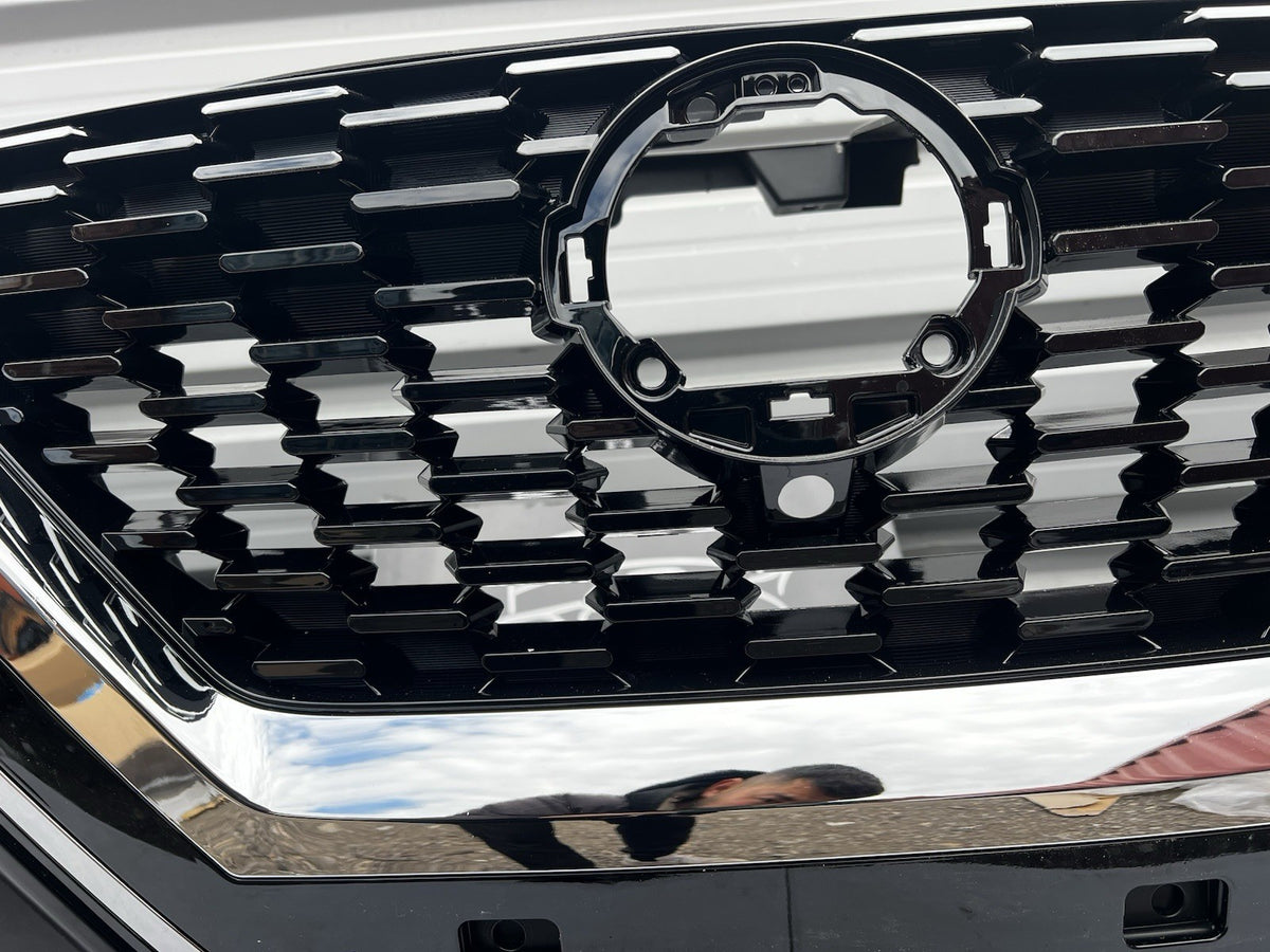 NISSAN QASHQAI J12 FRONT BUMPER IN PRIME 2021-24 BRAND NEW