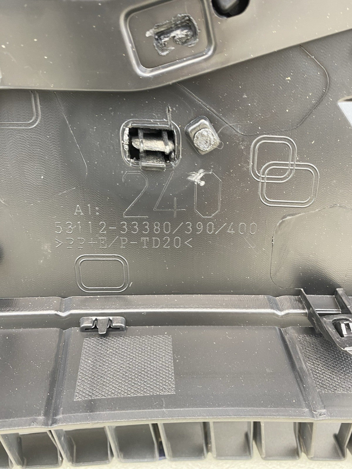 LEXUS ES300H FRONT BUMPER RADIATOR  ( GRILL )GENUINE 2019-2022