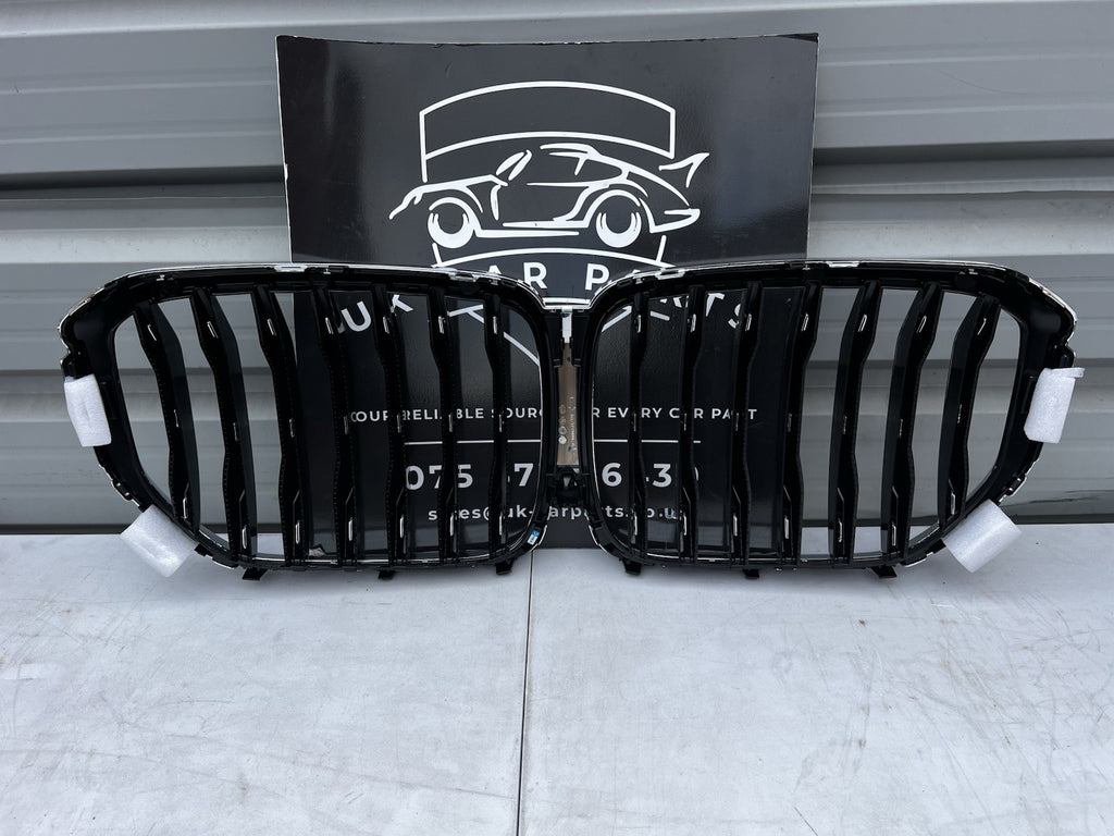 BMW X5 G05 front bumper upper grill SUV 2019-2022
