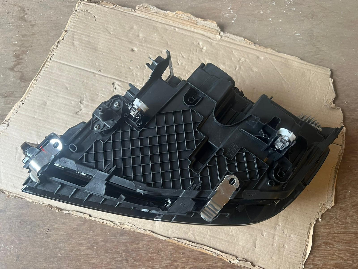 BMW 5 Series G30/G38 Driver Side Headlight 2021–2023 – Aftermarket
