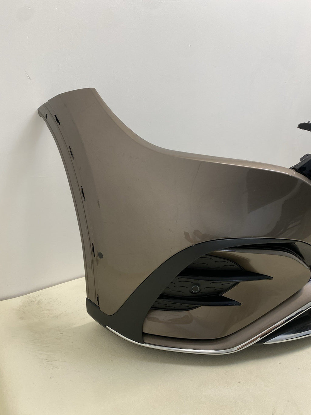 MERCEDES BENZ EQE 350+ SUV  X294 COMPLETE FRONT BUMPER WITH WIRE & Sensors 24-26