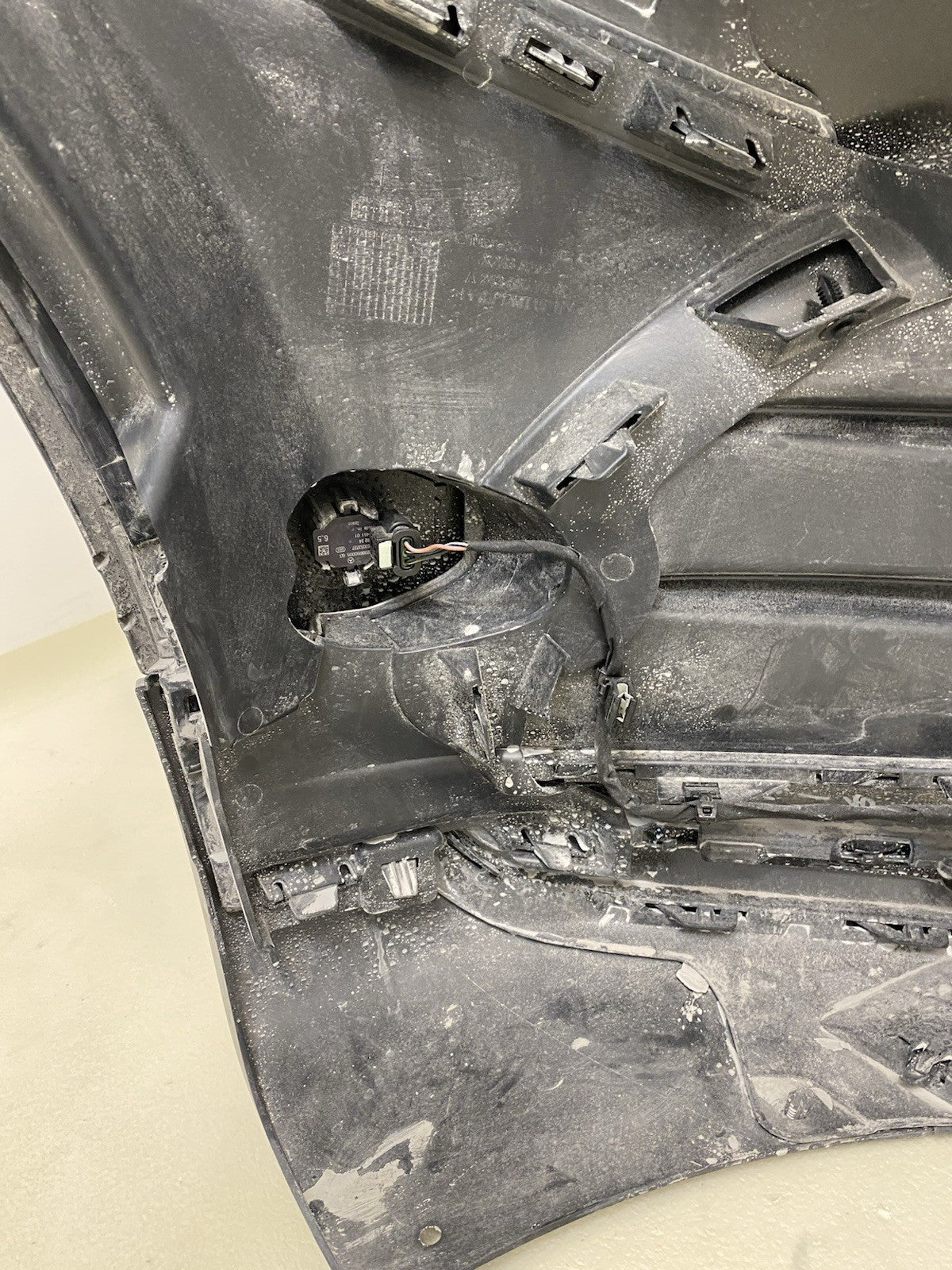 Mercedes Benz EQB AMG LINE W243 COMPLETE FRONT BUMPER WITH WIRE & SENSORS 24-ON