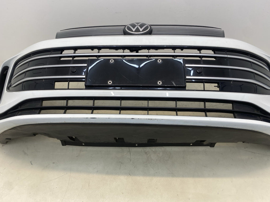 VOLKSWAGEN TIGUAN MK3 24-26 Complete Front Bumper In White With Sensors And Wire