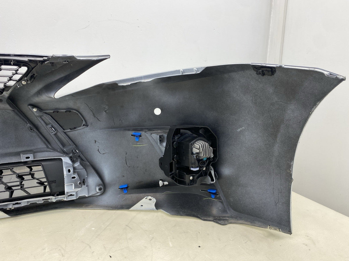 LEXUS CT200H COMPLETE FRONT BUMPER WITH GRILL& FOGLIGTHS 2018-2023