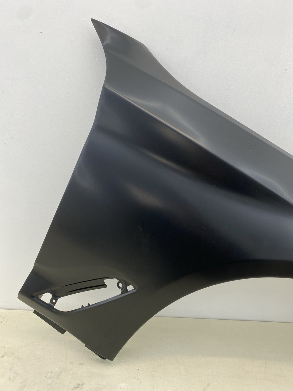 BMW 5 Series G30 G31 G38 Front Right Wing Fender Driver Side Aluminium 2017-2023