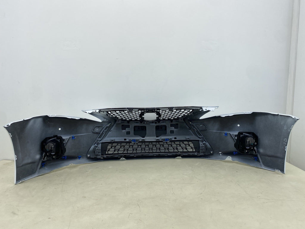 LEXUS CT200H COMPLETE FRONT BUMPER WITH GRILL& FOGLIGTHS 2018-2023