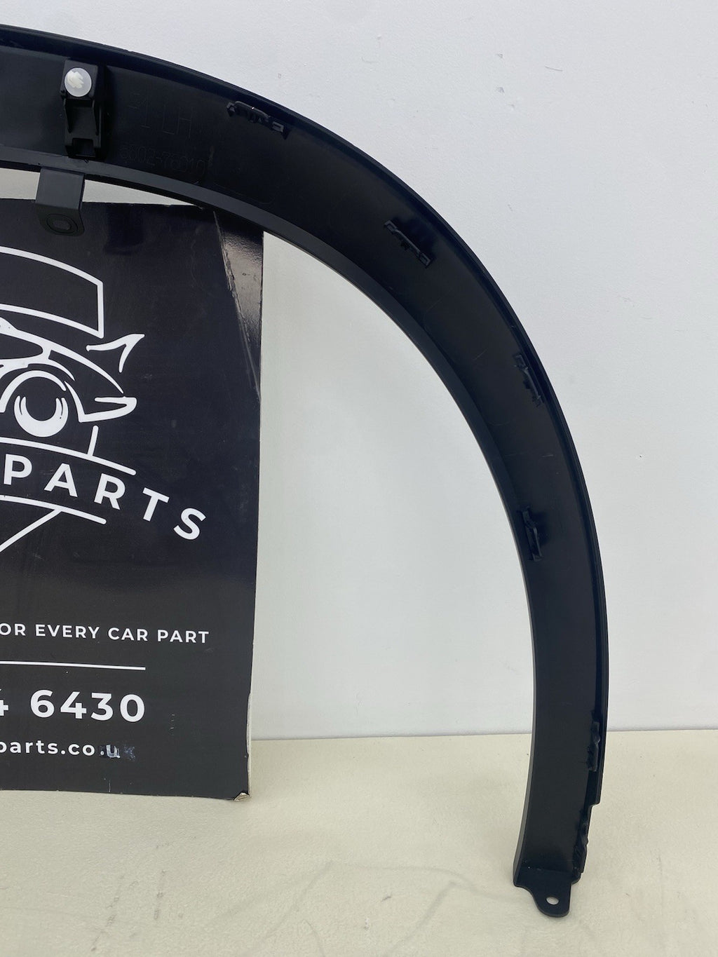 LEXUS UX 250H FRONT LEFT WHEEL ARCH MOULDING  2019-2025 75602-76010
