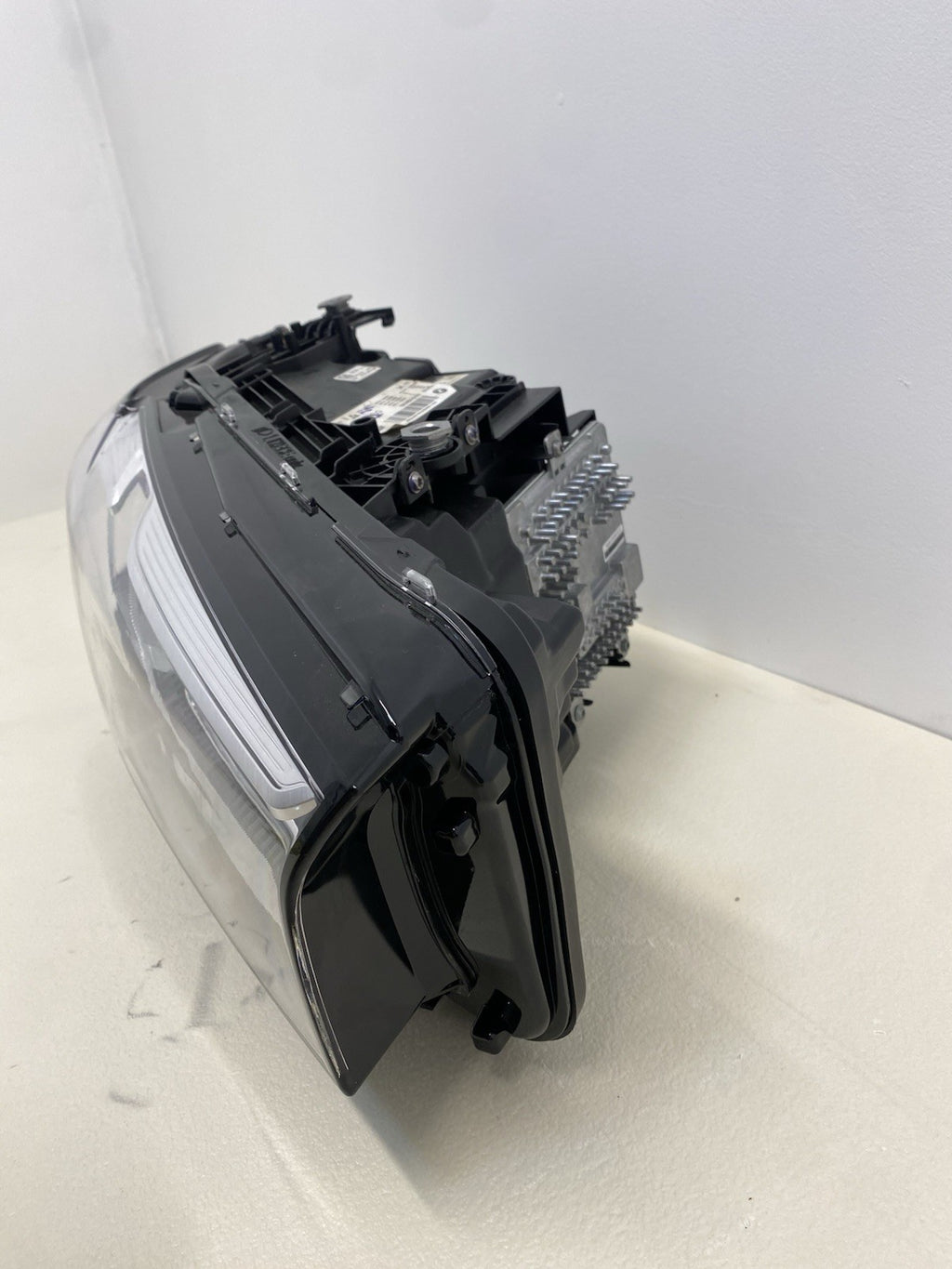BMW G30 G31 G38 DRIVER SIDE HEADLIGHT LED COMPLETE WITH MODULE 2018-2023 GENUINE