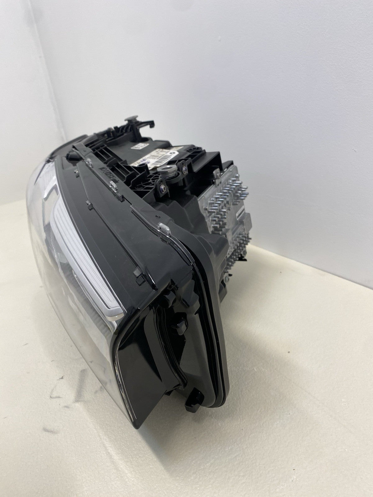 BMW G30 G31 G38 DRIVER SIDE HEADLIGHT LED COMPLETE WITH MODULE 2018-2023 GENUINE