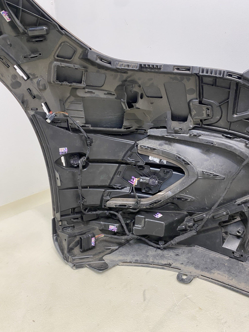 MERCEDES BENZ EQE 350+ SUV  X294 COMPLETE FRONT BUMPER WITH WIRE & Sensors 24-26