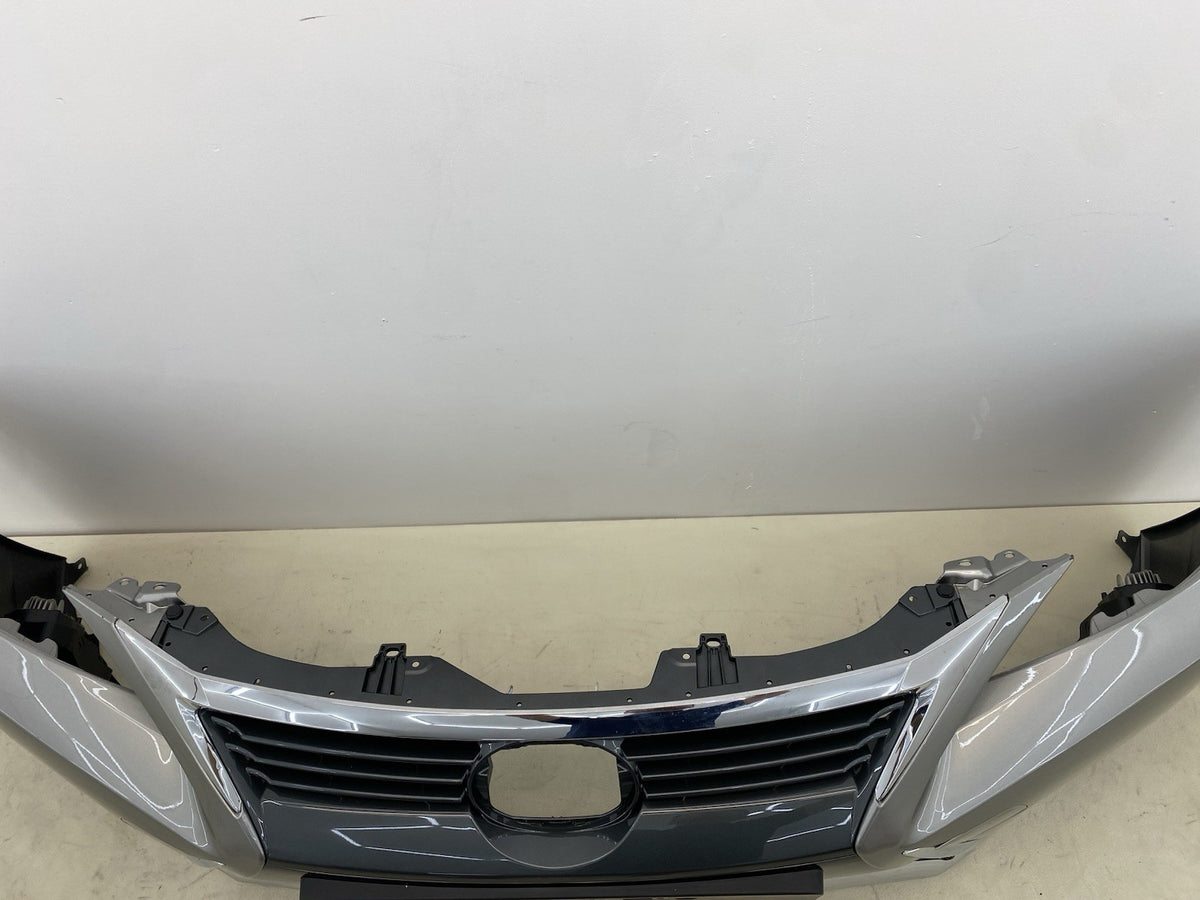 LEXUS CT200H COMPLETE FRONT BUMPER WITH GRILL & fog lights 2013-2017