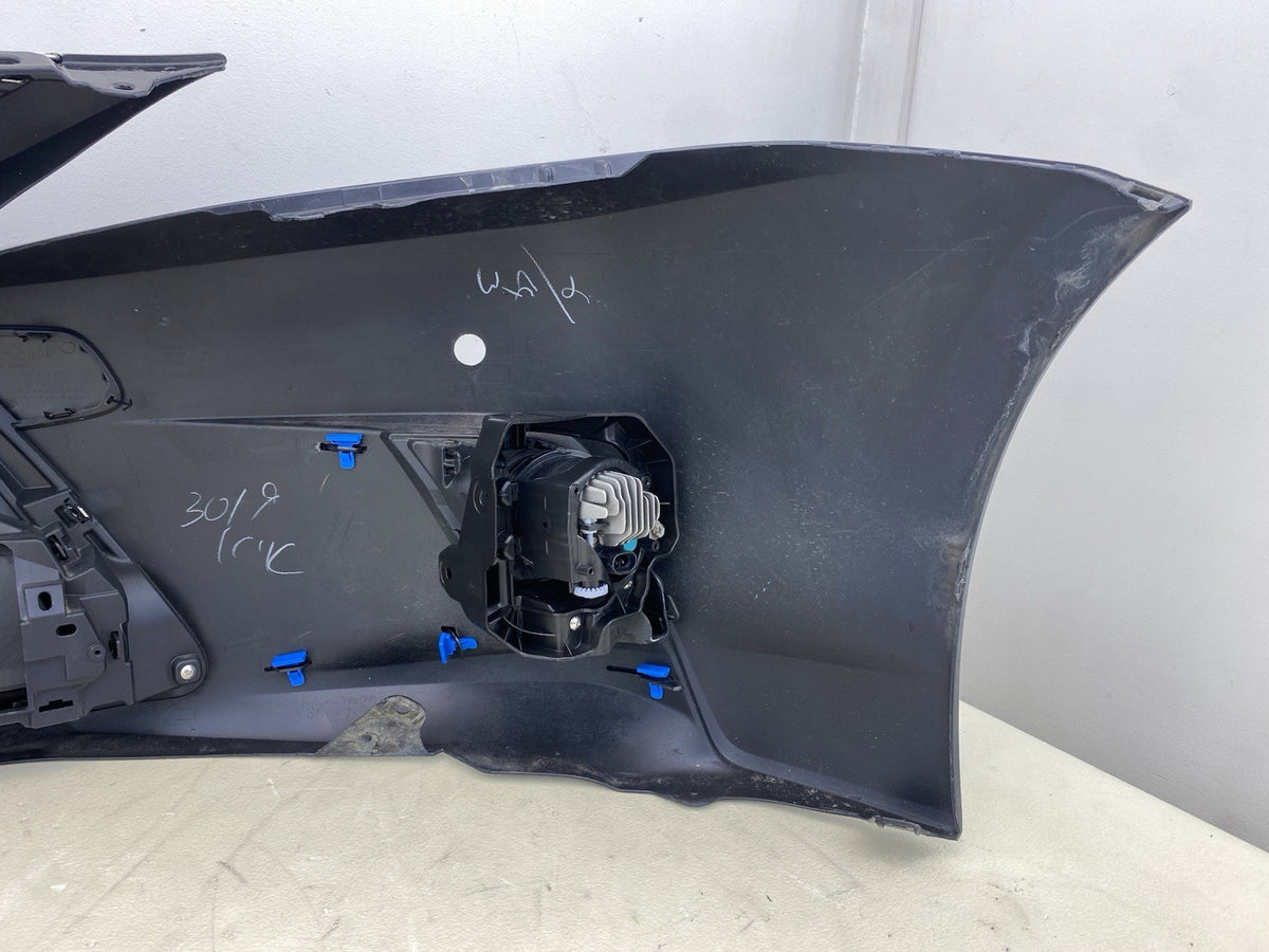 LEXUS CT200H COMPLETE FRONT BUMPER WITH GRILL& FOGLIGTHS 2018-2023