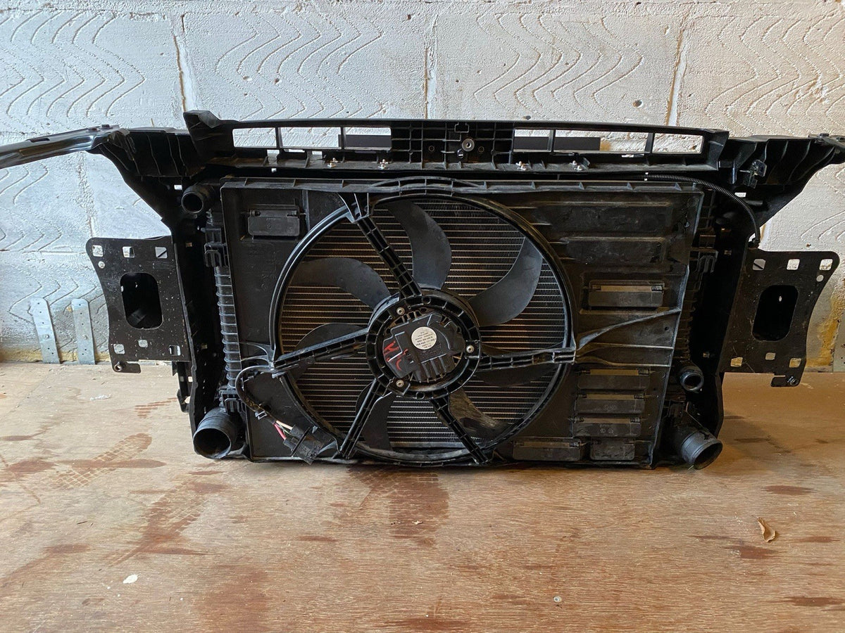 VW Golf R Mark7 Complete Rad Pack With Slam Panel 2:00 Petrol 2020-2025
