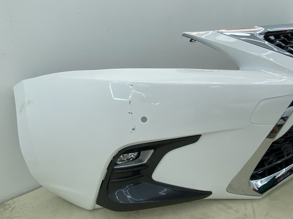 LEXUS CT200H COMPLETE FRONT BUMPER WITH GRILL& FOGLIGTHS 2018-2023