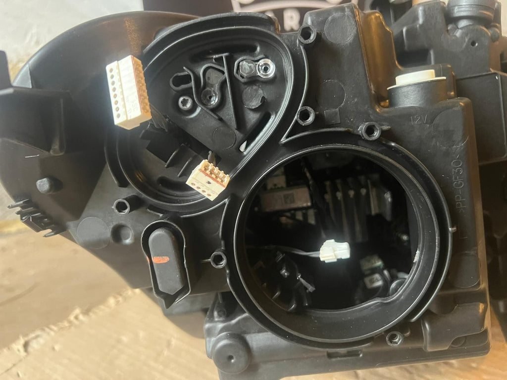 BMW X5 X6 G05 2019 - 2023 passenger Headlight