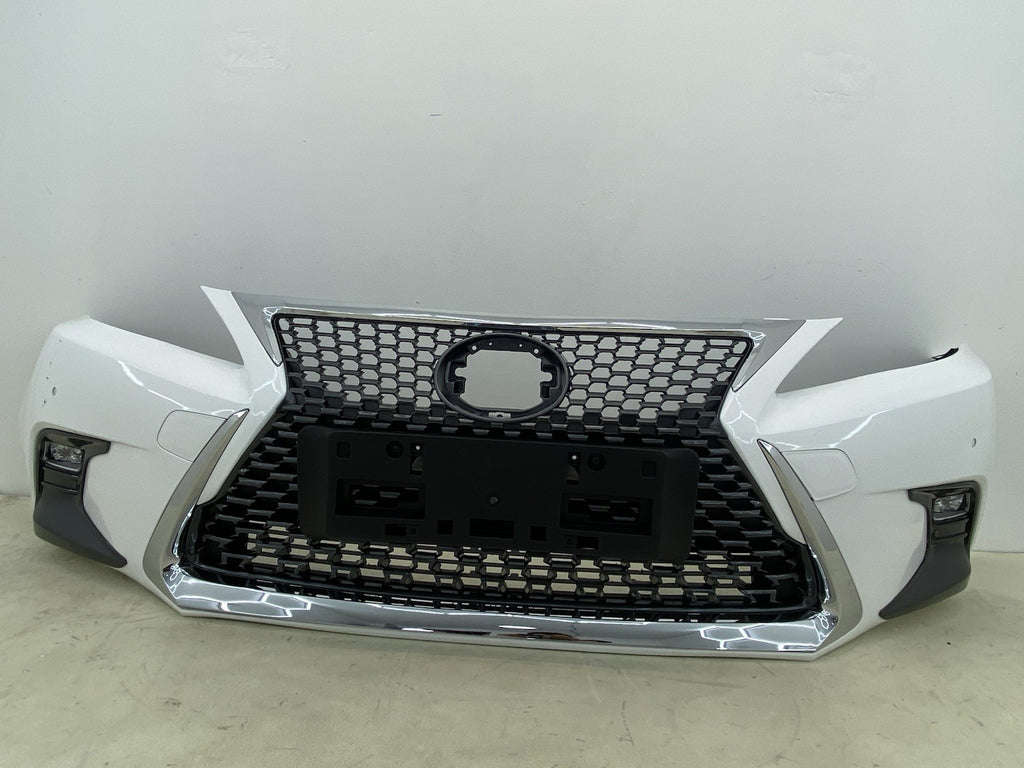 LEXUS CT200H COMPLETE FRONT BUMPER WITH GRILL& FOGLIGTHS 2018-2023