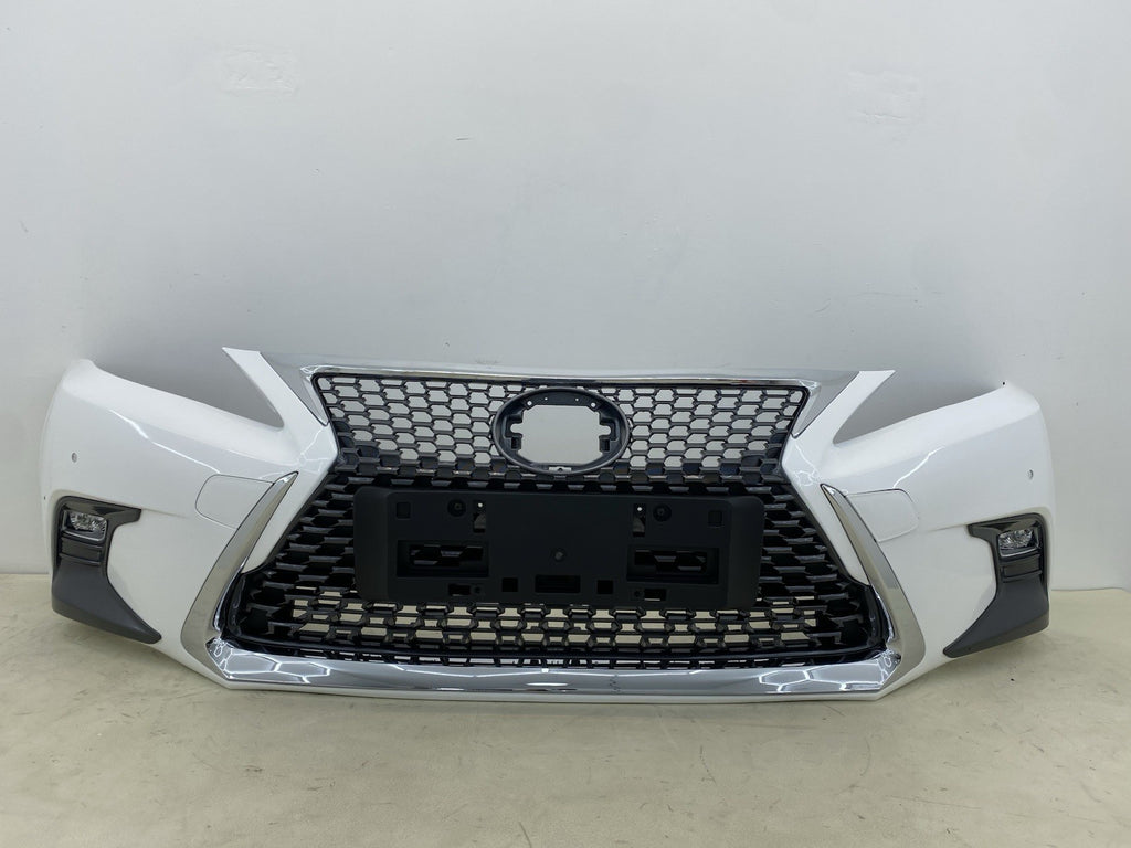 LEXUS CT200H COMPLETE FRONT BUMPER WITH GRILL& FOGLIGTHS 2018-2023