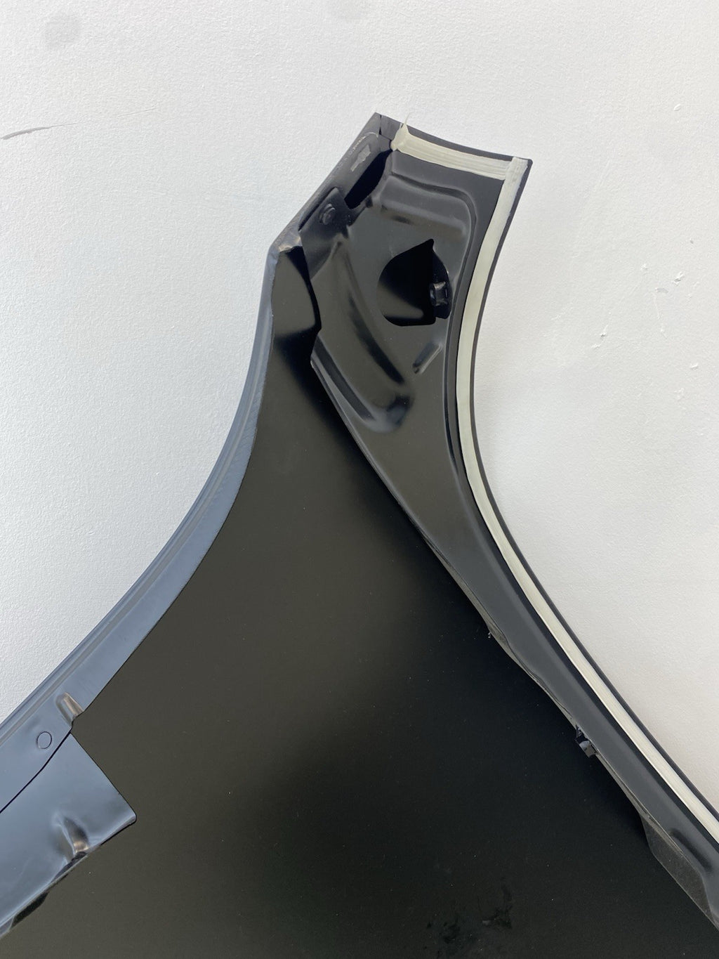 MERCEDES E CLASS W238 COUPE 2017-2023 FRONT WING RIGHT DRIVER SIDE ALUMINIUM