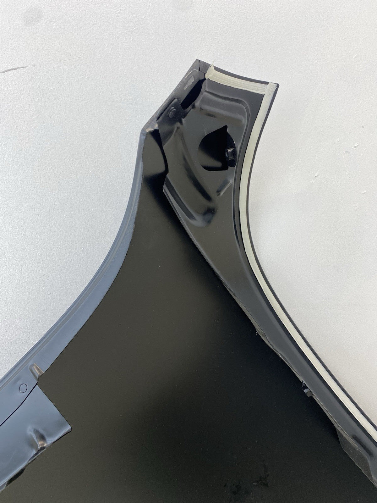 MERCEDES E CLASS W238 COUPE 2017-2023 FRONT WING RIGHT DRIVER SIDE ALUMINIUM