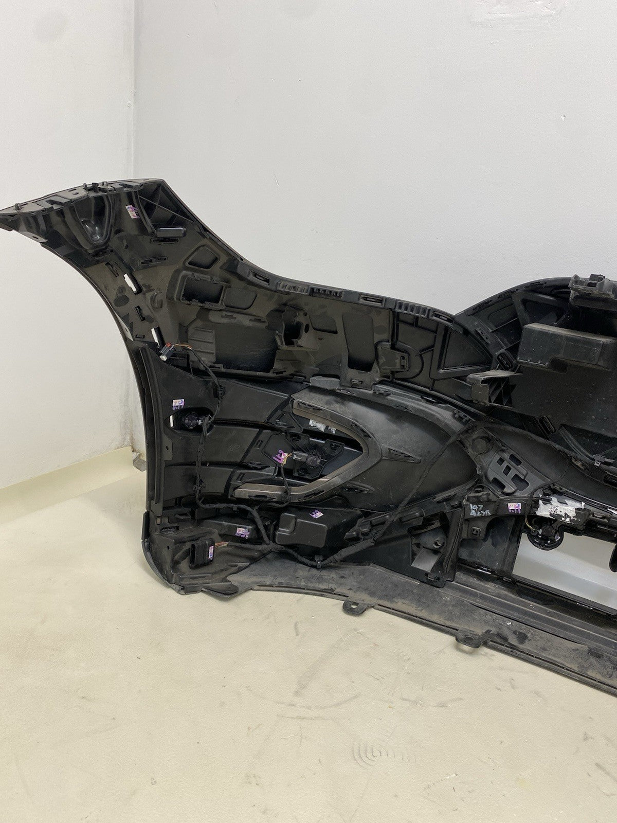 MERCEDES BENZ EQE 350+ SUV  X294 COMPLETE FRONT BUMPER WITH WIRE & Sensors 24-26