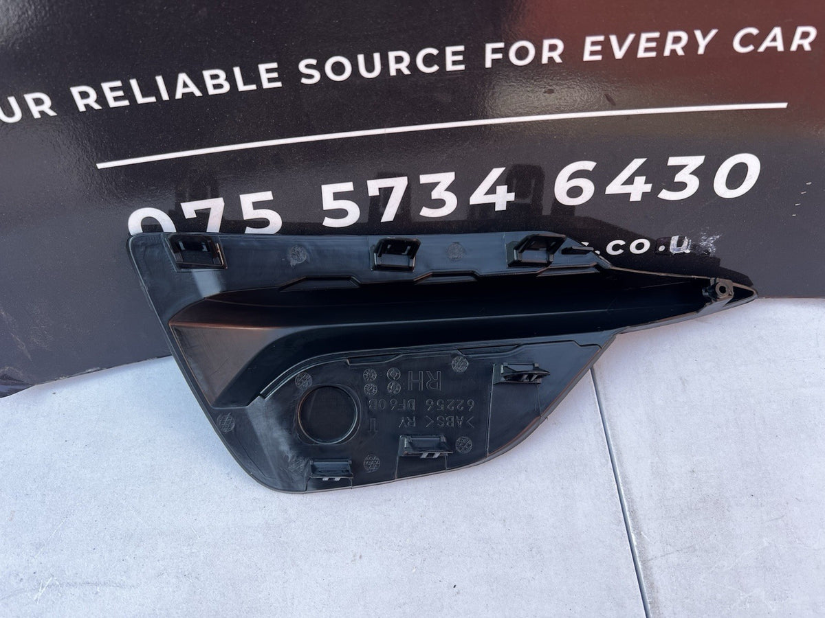 NISSAN QASHQAI J11 2014-2021 FRONT RIGHT FOG LIGHT GRILL COVER TRIM NEW NO HOLE