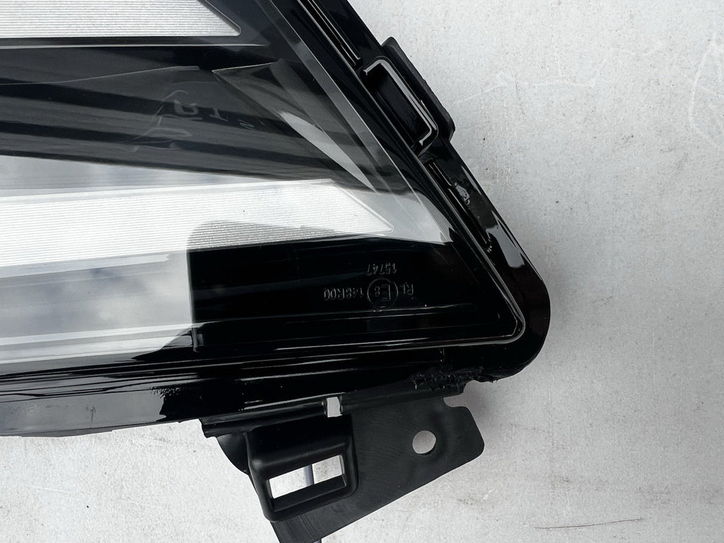 PEUGEOT 208, MK2 DRL DAYTIME RUNNING LED LIGHT  PASSENGER/ LEFT 9851054180