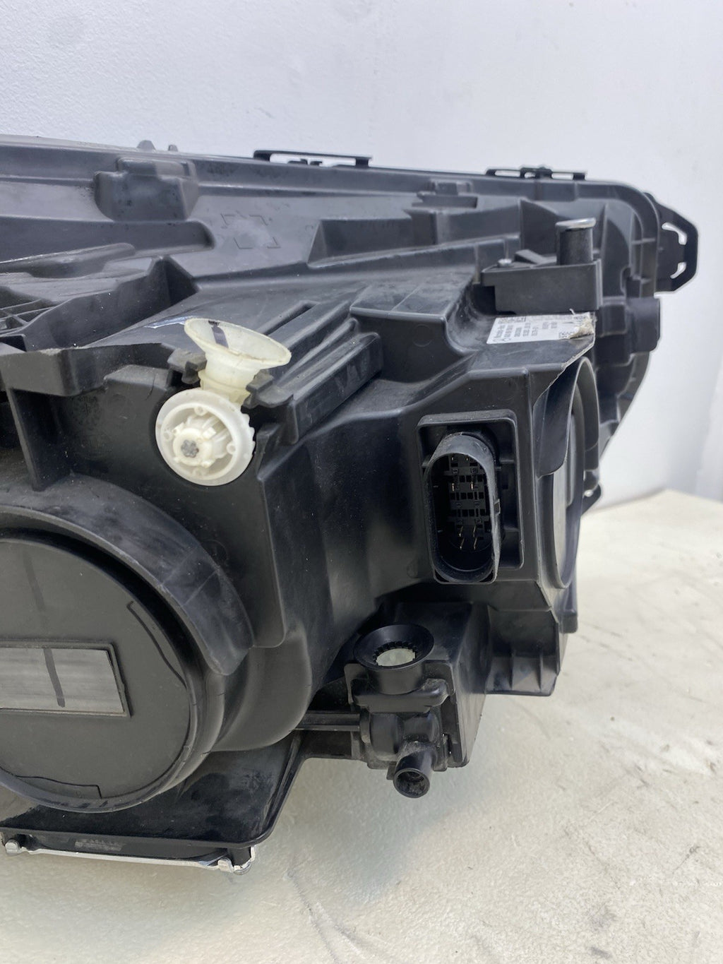 MERCEDES EQA EQB W243 PASSENGER SIDE LEFT LED HEADLIGHT 2022-2026  A2439069300
