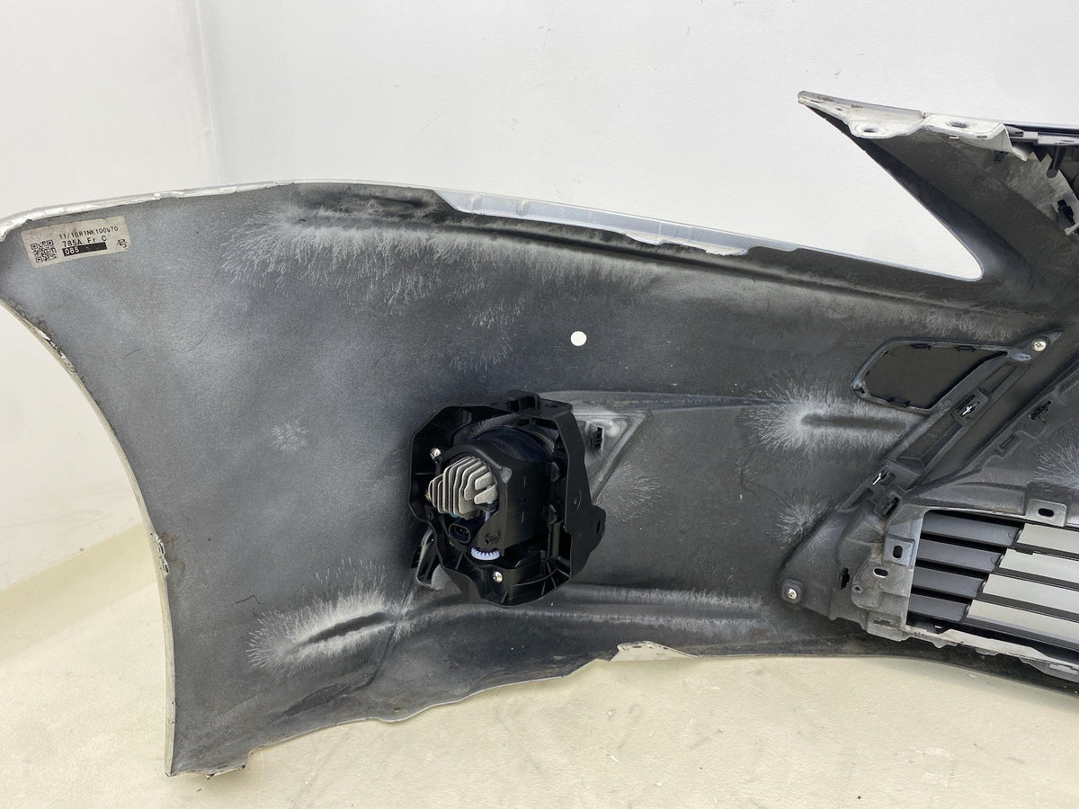 LEXUS CT200H COMPLETE FRONT BUMPER WITH GRILL & fog lights 2013-2017