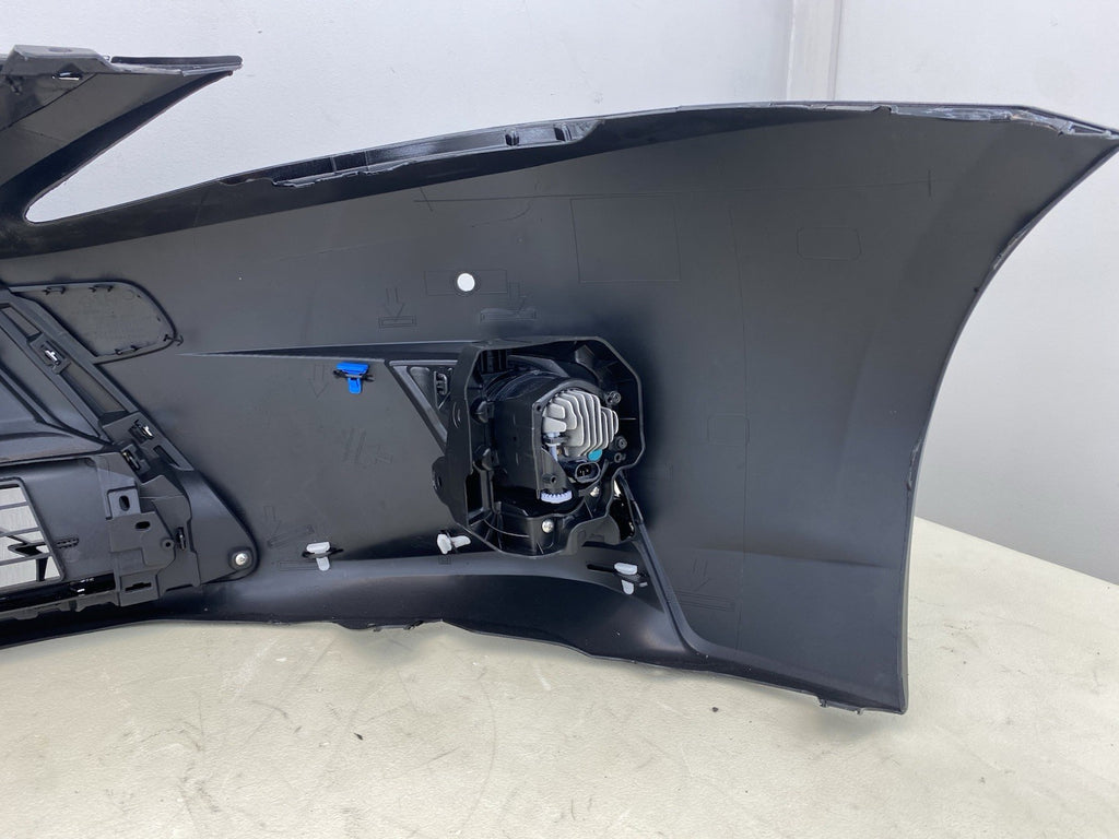 LEXUS CT200H COMPLETE FRONT BUMPER WITH GRILL& FOGLIGTHS 2018-2023